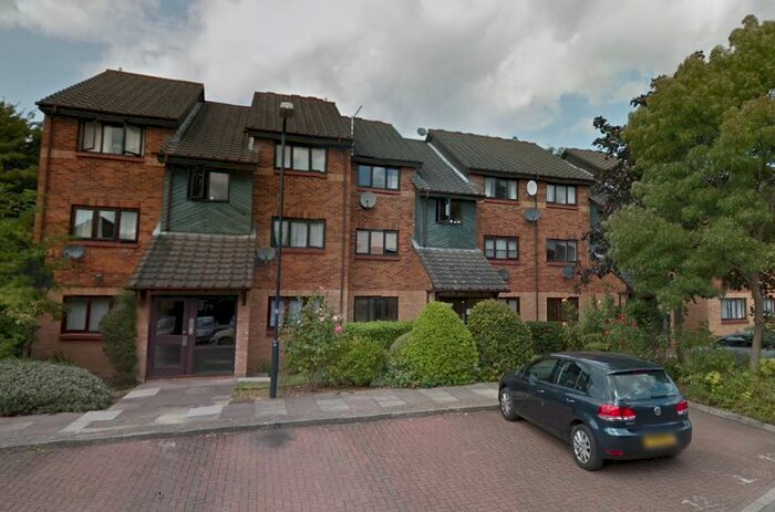 1 Bedroom Flat To Rent In Rusper Close, Cricklewood, NW2