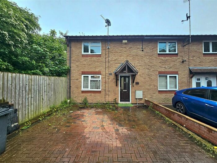 2 Bedroom End Of Terrace House To Rent In Dane Street, Westcotes, Leicester, LE3