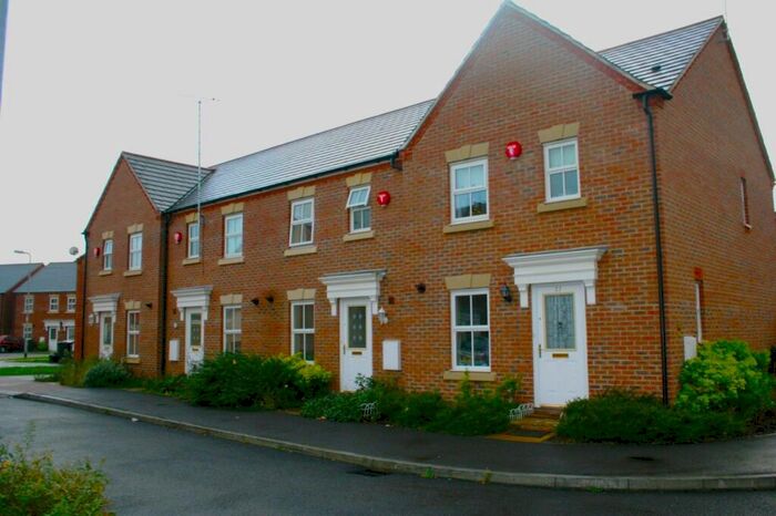 3 Bedroom House To Rent In Austen Way, Langley, Berkshire, SL3