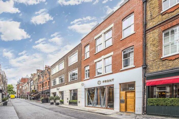 2 Bedroom Flat To Rent In Bruton Place, London, W1J