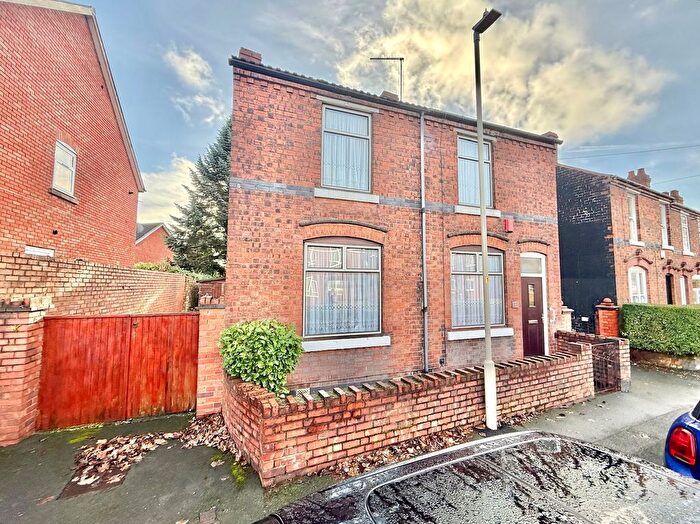 3 Bedroom Detached House For Sale In Bond Street, Coseley, WV14