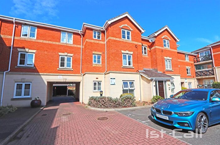 1 Bedroom Flat For Sale In Collier Way, Southend-On-Sea, SS1