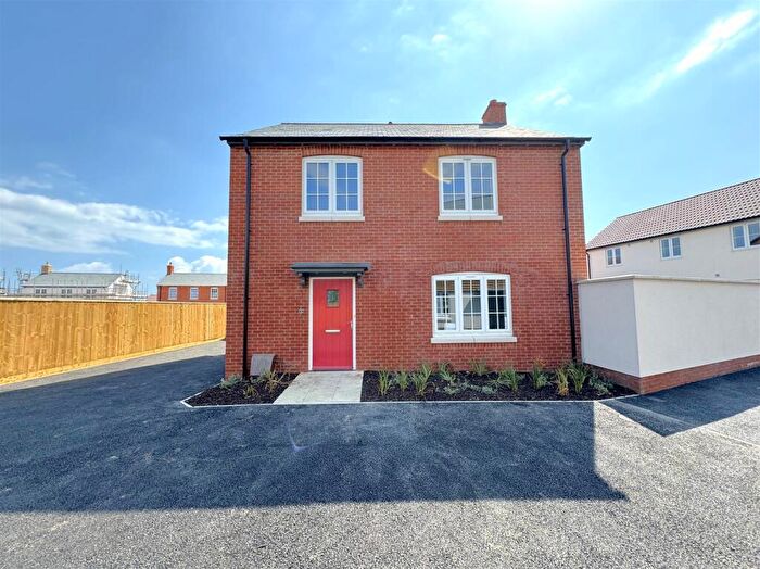 3 Bedroom Detached House For Sale In Constable Crescent, Chesil Reach, Chickerell, DT3