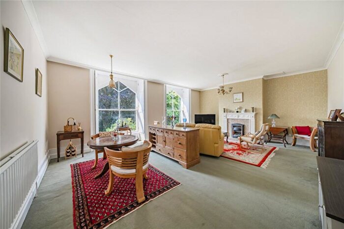 3 Bedroom Apartment For Sale In The Avenue, Sneyd Park, Bristol, BS9