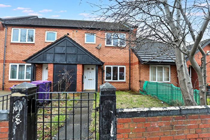 2 Bedroom Terraced House For Sale In Russell Street, Liverpool, L3