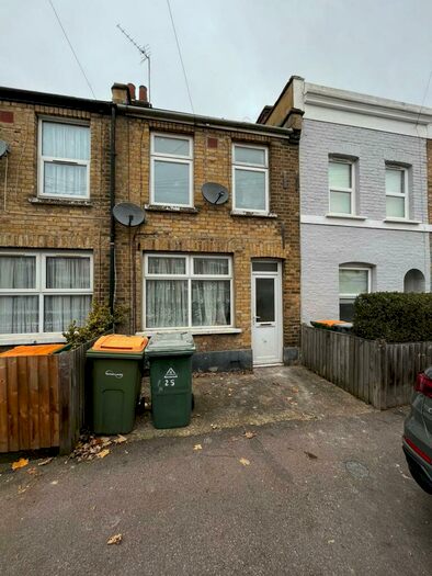2 Bedroom Terraced House To Rent In Suffolk Street, E7