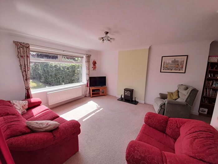 2 Bedroom Semi-Detached Bungalow For Sale In George Street, Bedford, Clapham, MK41