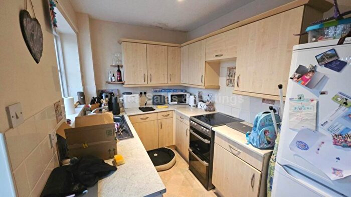 2 Bedroom End Of Terrace House To Rent In Holly Close, Horncastle, LN9