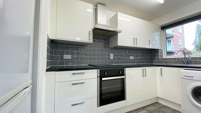 2 Bedroom Flat To Rent In Stonehurst Road - Quiet Location, BN13