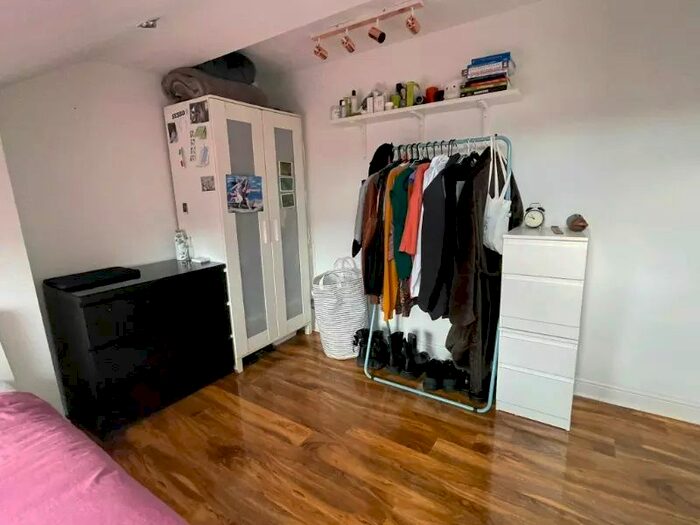 1 Bedroom Flat To Rent In Netherwood Road, Kensington, W14