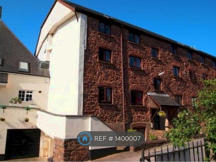 2 Bedroom Flat To Rent In Hauling Way, Wiveliscombe, TA4