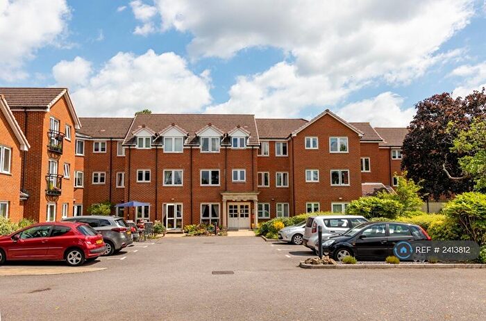 1 Bedroom Flat To Rent In Milward Court, Reading, RG2