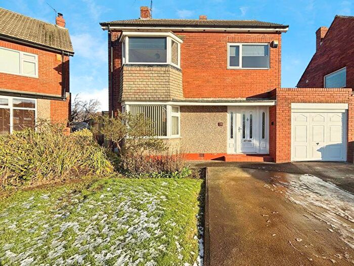 3 Bedroom Link Detached House To Rent In Frankland Drive, Whitley Bay, NE25