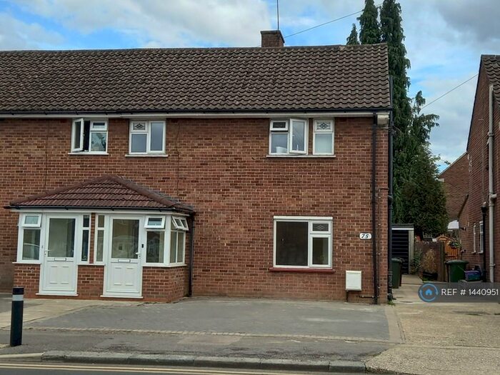 4 Bedroom Semi-Detached House To Rent In Eastcote Road, Pinner, HA5