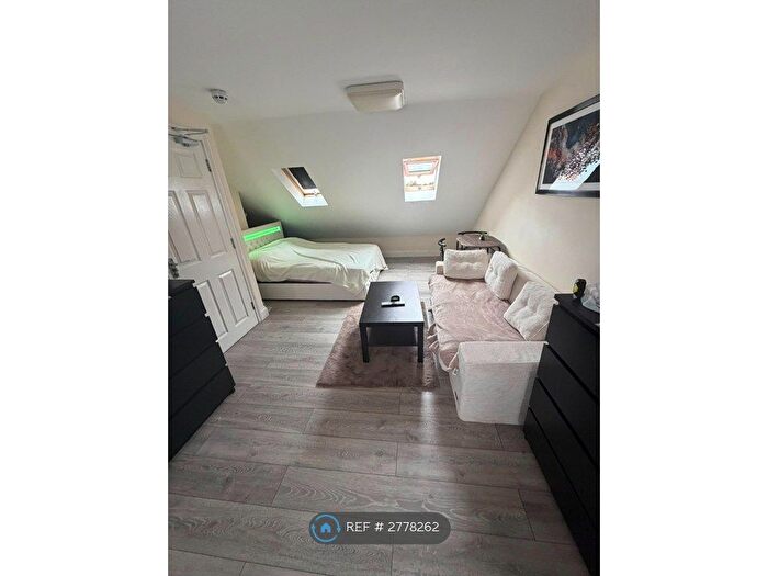 Studio To Rent In Wycombe Road, Ilford, IG2