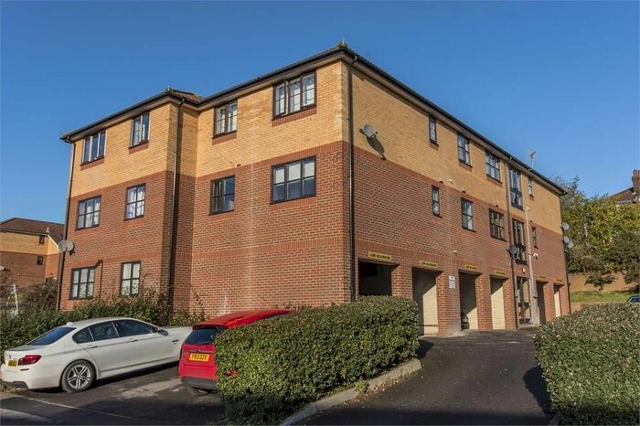 1 Bedroom Flat To Rent In Bracklesham Close, Sholing, Southampton SO19