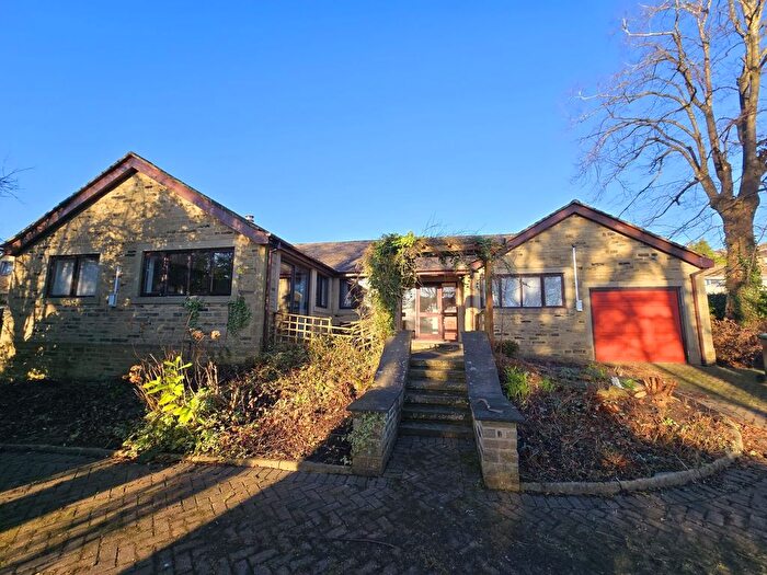 4 Bedroom Bungalow To Rent In Shaftesbury Avenue, Bradford, BD9