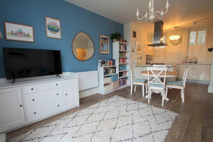 1 Bedroom Flat To Rent In Upper Shoreham Road, Shoreham-By-Sea, BN43