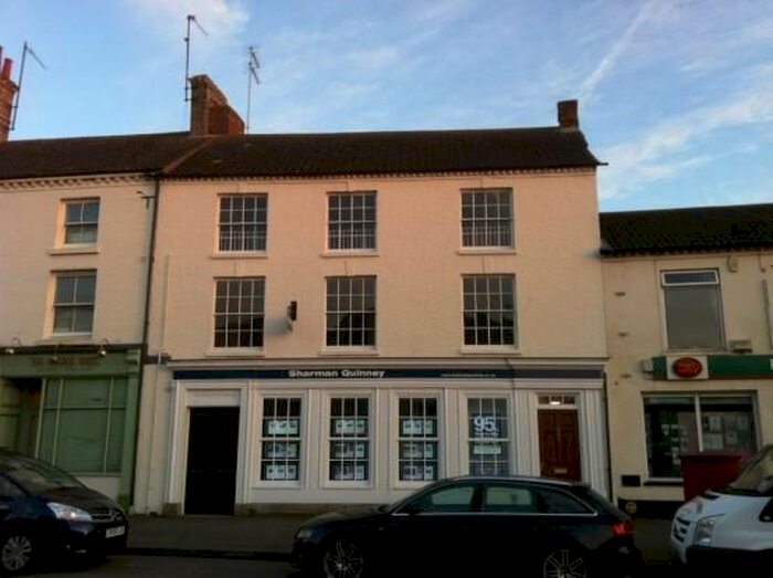 2 Bedroom Flat To Rent In High Street, Thrapston, NN14