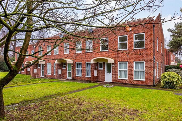 3 Bedroom End Of Terrace House To Rent In Wollaton Road, Nottingham, NG8