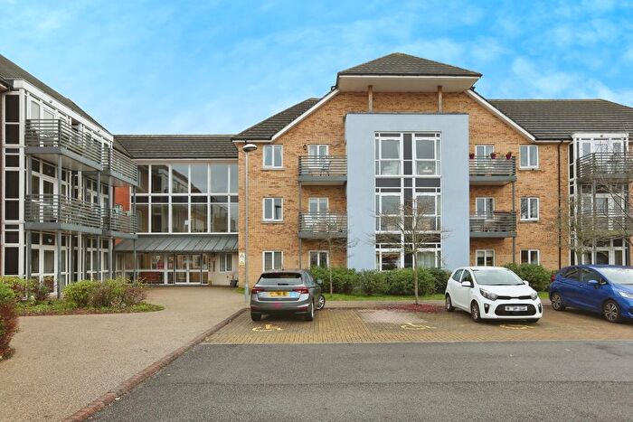 2 Bedroom Flat For Sale In Kent Road, Chandler's Ford, Eastleigh, Hampshire, SO53