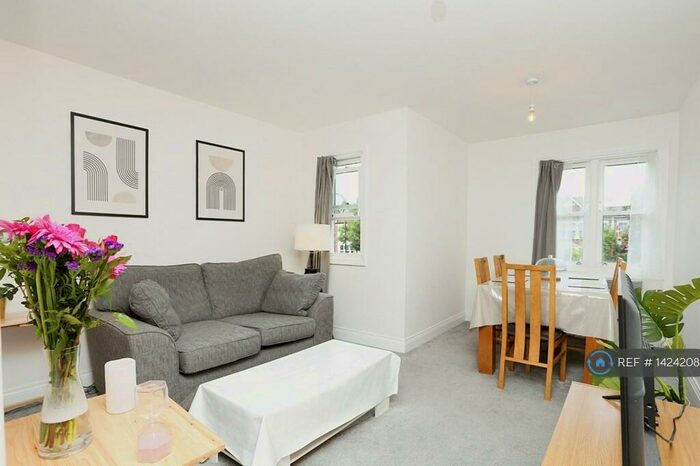1 Bedroom Flat To Rent In Priory House Court, London, SE6