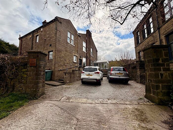 3 Bedroom Semi Detached House For Sale In Lees Lane, Haworth, Keighley, BD22