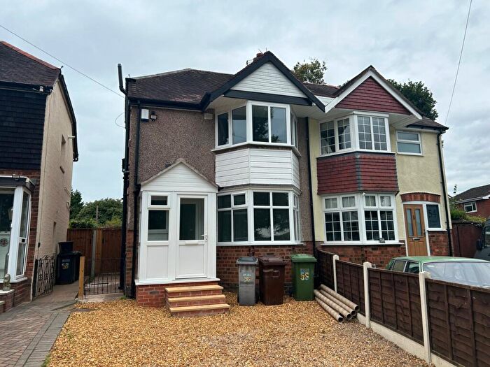 3 Bedroom Semi-Detached House To Rent In School Lane, Solihull, West Midlands, B91