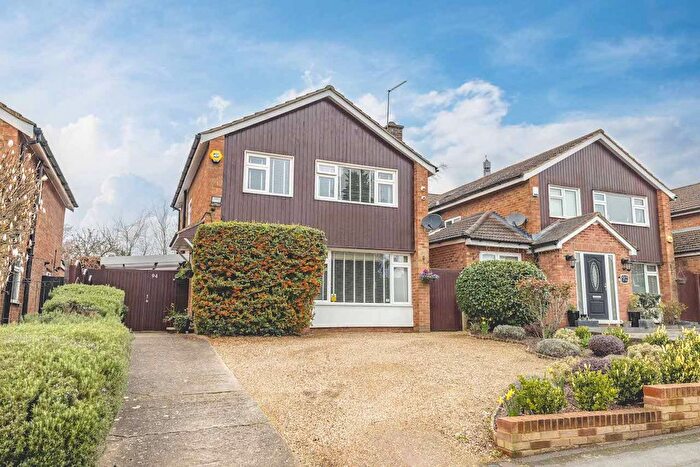 3 Bedroom Detached House For Sale In Nursery Road, Taplow, SL6