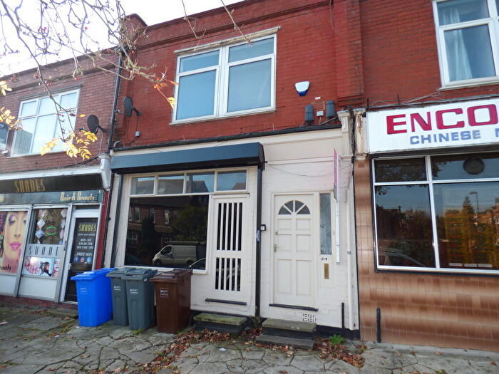 5 Bedroom Semi-Detached House To Rent In Slade Lane, M19