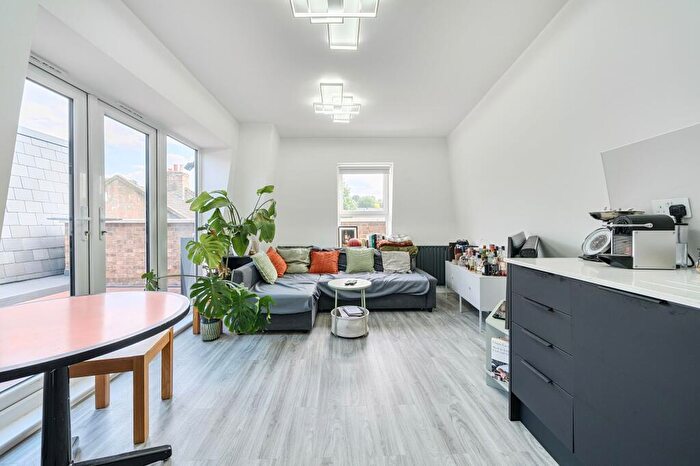 1 Bedroom Flat To Rent In Rippolson Road, London, SE18