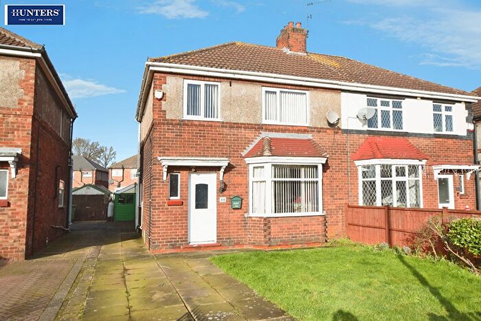 3 Bedroom Semi-Detached House For Sale In Cornwall Road, Scunthorpe, DN16