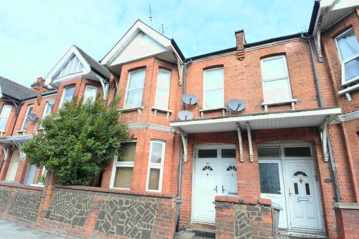 4 Bedroom Maisonette To Rent In High Road, Willesden, NW10