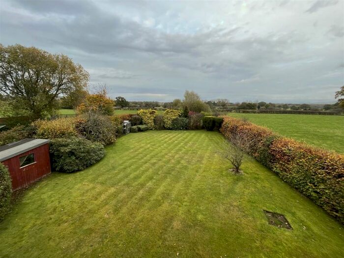 3 Bedroom Detached House For Sale In Meadowside, Wilmslow Road, Mottram, SK10