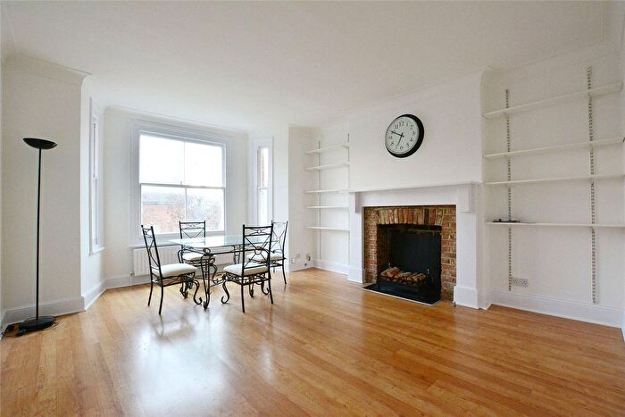 2 Bedroom Flat To Rent In Granville Park, London, SE13