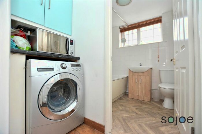 2 Bedroom End Of Terrace House To Rent In The Street, Corton, Lowestoft, NR32