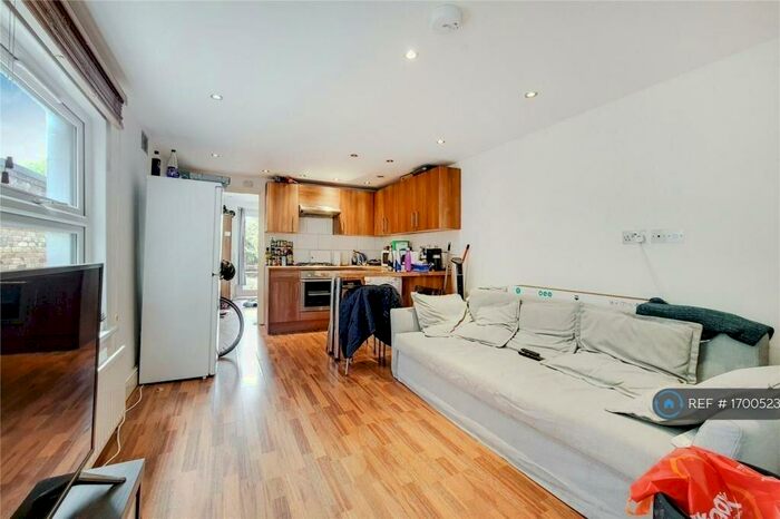4 Bedroom Flat To Rent In Kyverdale Rd, London, N16