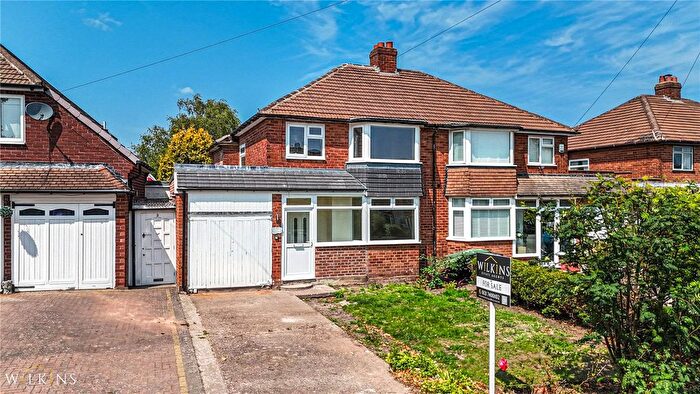 3 Bedroom Semi Detached House To Rent In Frankburn Road, Sutton Coldfield, West Midlands, B74