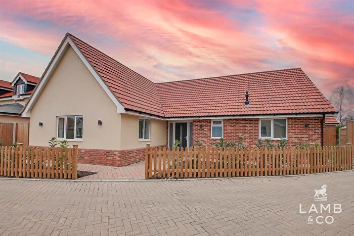 3 Bedroom Detached Bungalow For Sale In The Meadows, Little Clacton, CO16