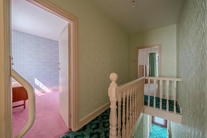 3 Bedroom Terraced House For Sale In Bushy Park, Wainfelin, Pontypool, NP4