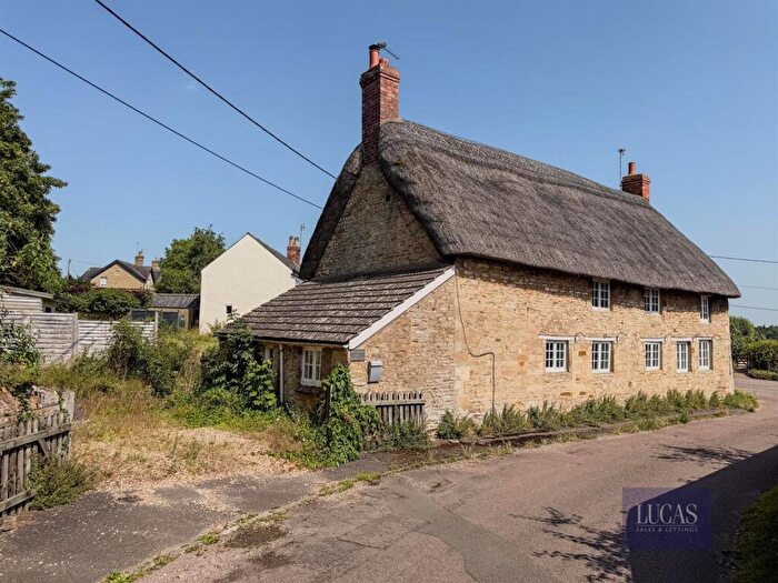 Detached House For Sale In Newton, Kettering, NN14