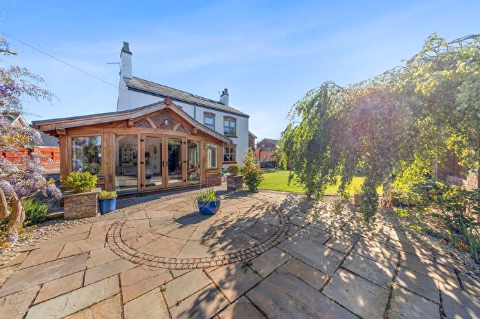 5 Bedroom Detached House For Sale In Marsh Brook Close, Rixton, WA3