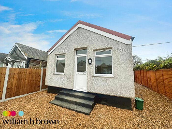 2 Bedroom Bungalow To Rent In Buick Avenue, Jaywick, Clacton-On-Sea, CO15