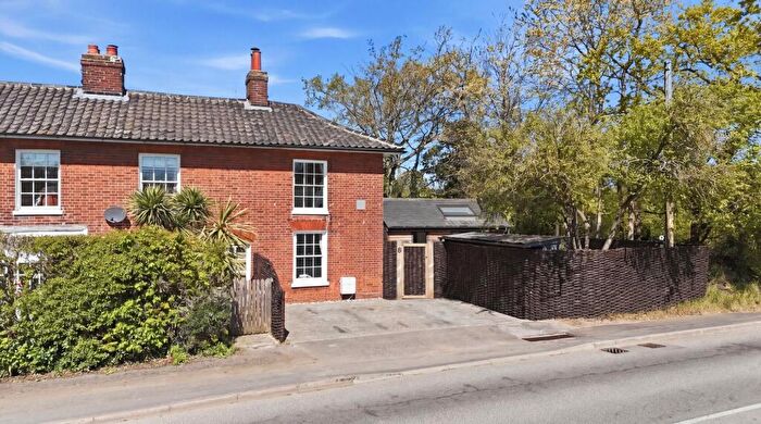 2 Bedroom End Of Terrace House For Sale In The Street, Martlesham, IP12