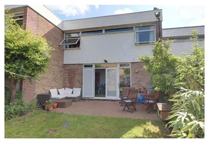 3 Bedroom Terraced House To Rent In Oak Drive, Henlow, SG16