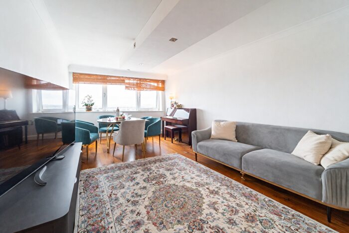 2 Bedroom Flat To Rent In Abbey Road, St Johns Wood, London, NW8