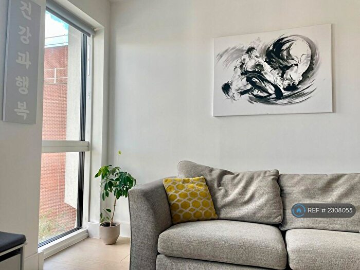 1 Bedroom Flat To Rent In Osborn House, London, SE3