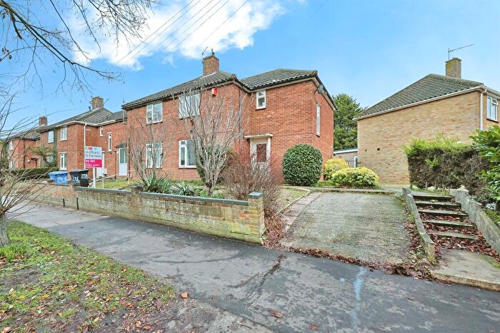 3 Bedroom Semi Detached House For Sale In Bluebell Road, Norwich, NR4