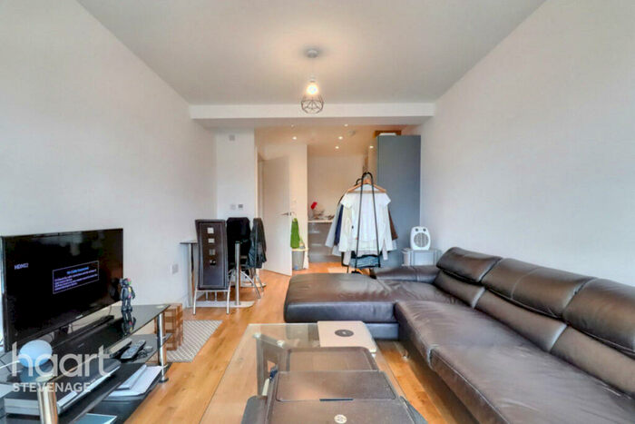 1 Bedroom Apartment For Sale In Park Place, Stevenage, SG1