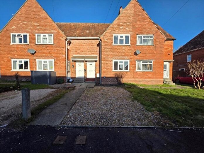 2 Bedroom Property To Rent In Yeovil, BA21